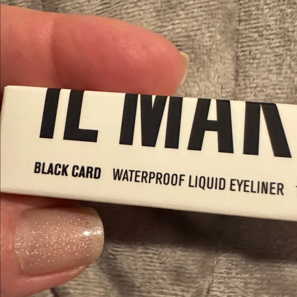 IL MAKIAGE Black Card Waterproof Liquid Eyeliner 👁️